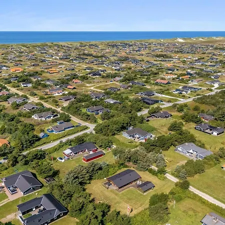 Geertje - 900m From The Sea By Interhome